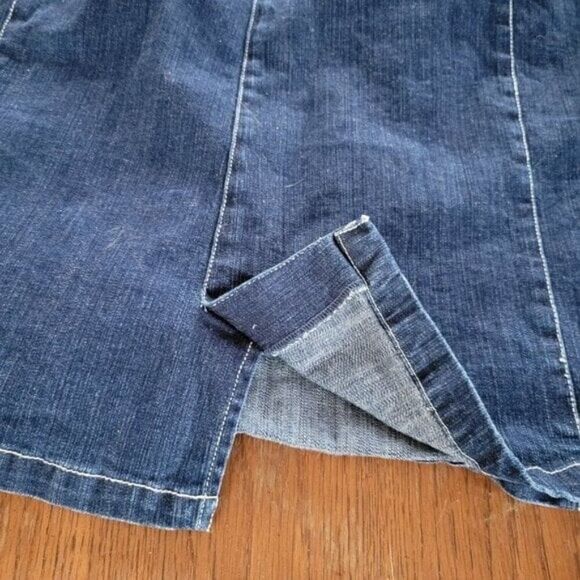 Sag Harbor Sport Denim Jean Skirt Embroidered w/pockets zip up 16 Petite EUC - Picture 4 of 10